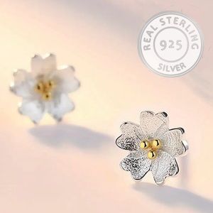 2/$30 Genuine 925 Sterling Silver Wild Strawberry Blossom Flower Stud Earrings